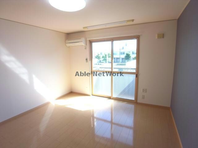 物件内観写真11　(※同物件別部屋写真)