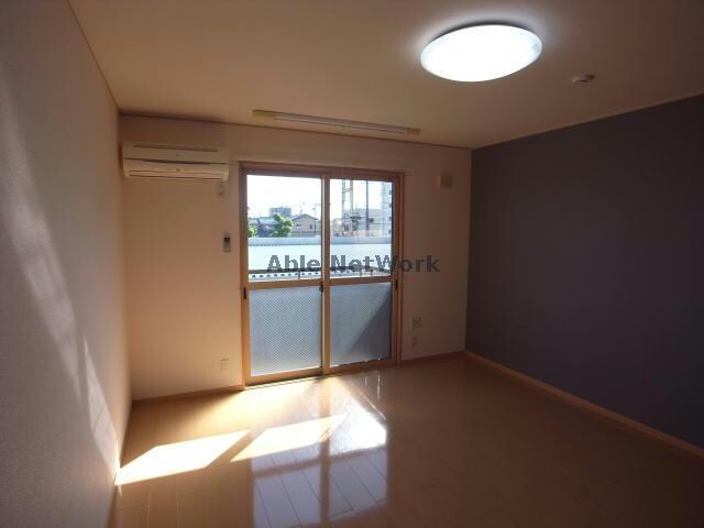 物件内観写真22　(※同物件別部屋写真)