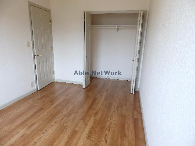 物件内観写真10　(洋室)