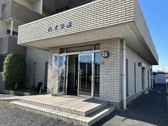 物件外観写真2　(エントランス)