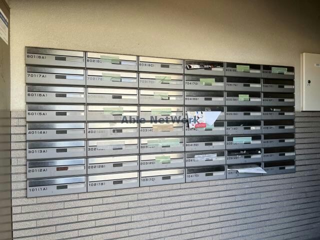 物件外観写真4　(集合ポスト)