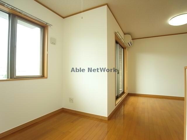 物件内観写真23　(※別室参考写真)