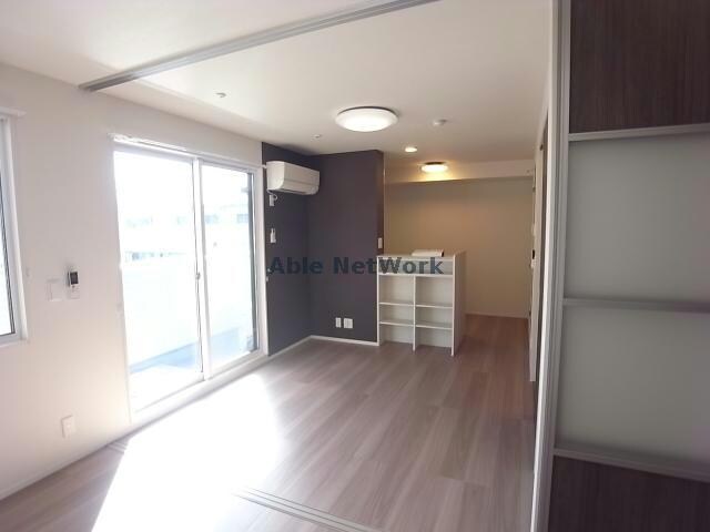 物件内観写真8　(リビング)