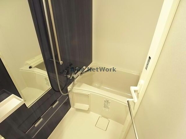 バス／シャワールーム等(※参考写真)