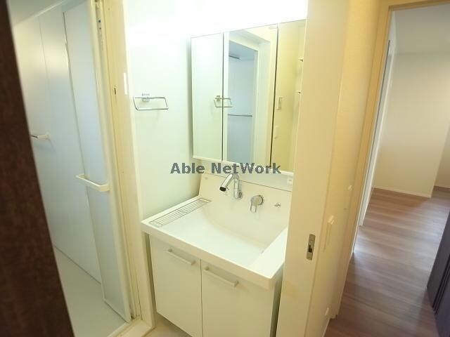 物件内観写真10　(洗面所)