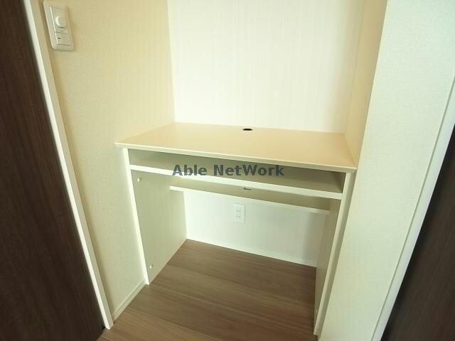 物件内観写真21　(ダスクワークテーブル)