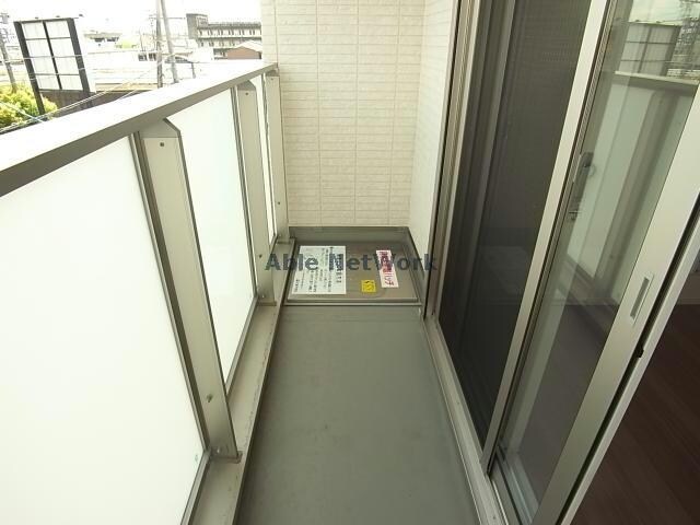 物件内観写真27　(ベランダ)