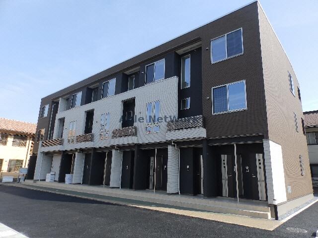 物件外観写真1　(Ａ棟)