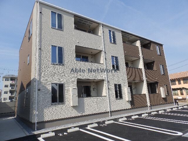 物件外観写真2　(Ｂ棟)