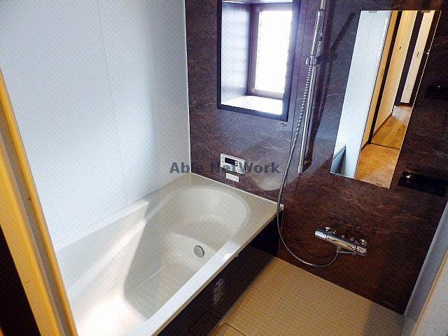 物件内観写真8　(浴室)