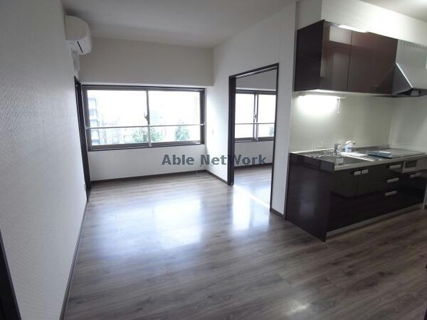 リビングダイニング