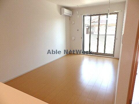 物件内観写真7　(リビングダイニング)