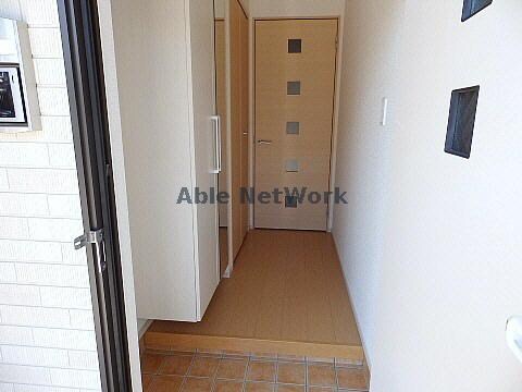 物件内観写真14　(玄関)