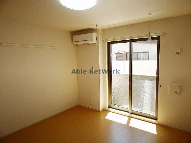 物件内観写真11　(居室)