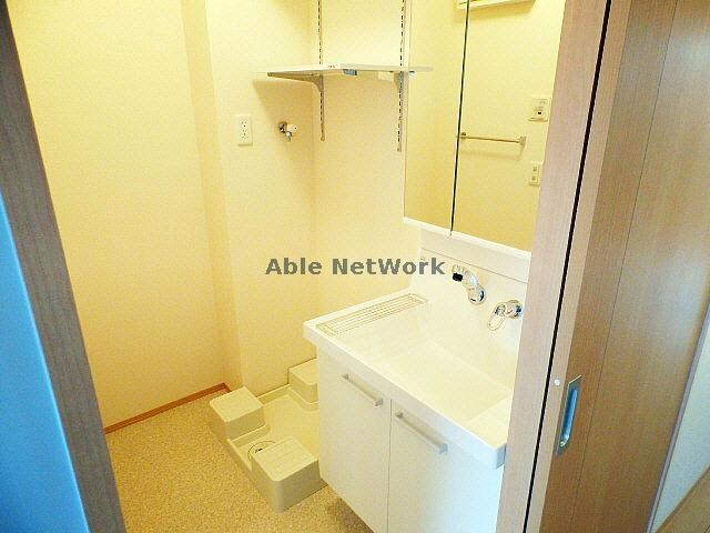 物件内観写真6　(参照写真)