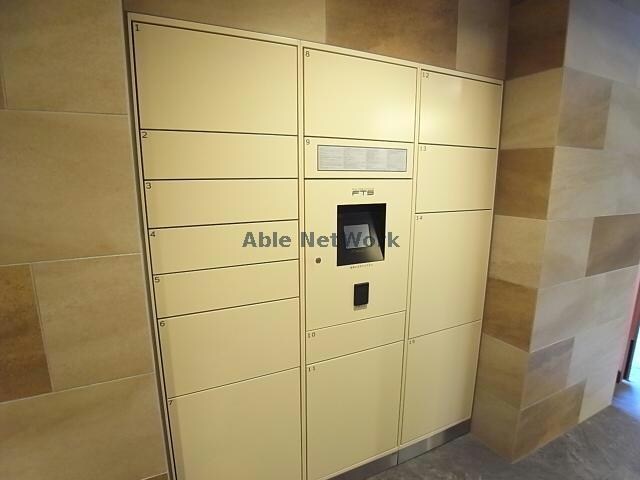 物件外観写真4　(宅配ボックス)