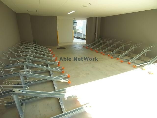 物件外観写真7　(駐輪場)