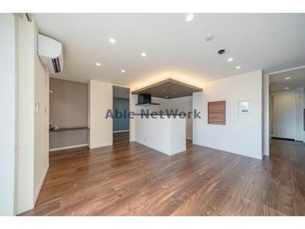 リビングダイニング