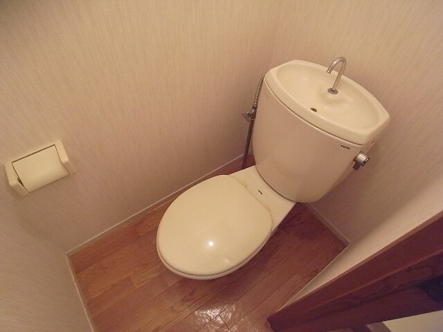 物件内観写真8　(トイレ)