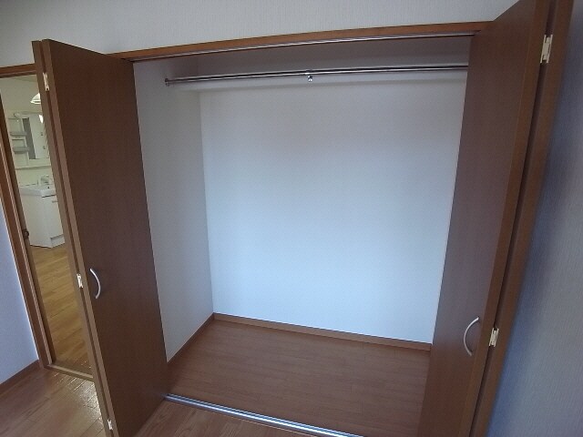 物件内観写真13　(収納)