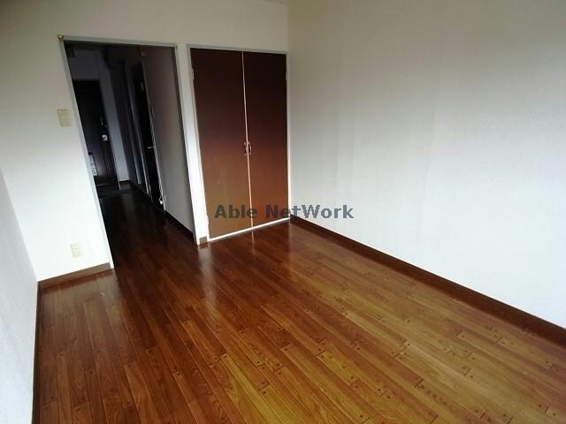 物件内観写真9　(居室)