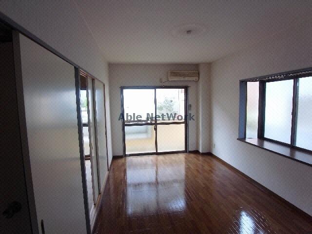 物件内観写真6　(洋室)