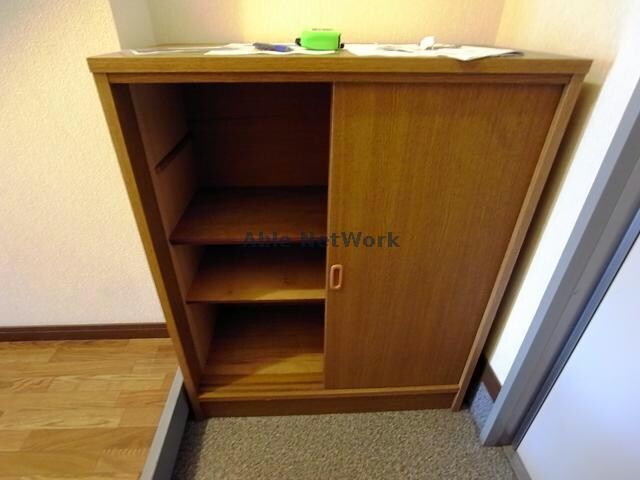 物件内観写真23　(靴入れ)