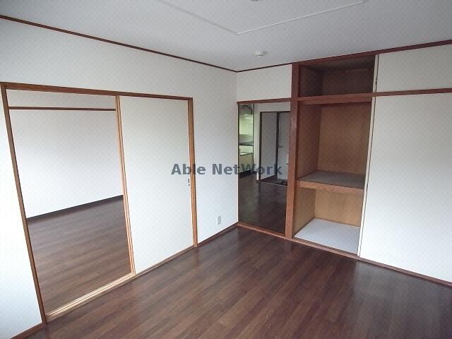 物件内観写真13　(洋室)