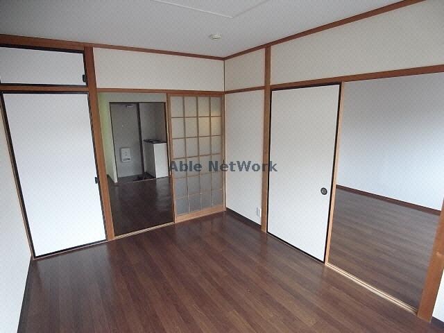 物件内観写真14　(洋室)