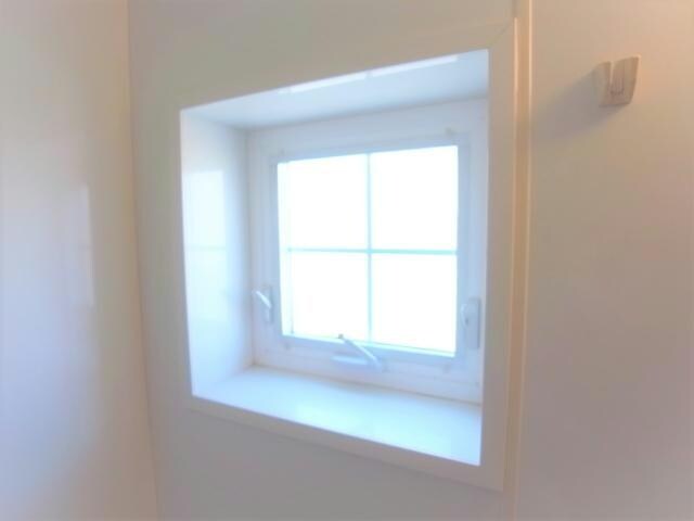 物件内観写真22　(浴室に窓)