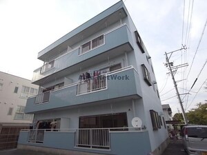 ハイツ新境川外観写真