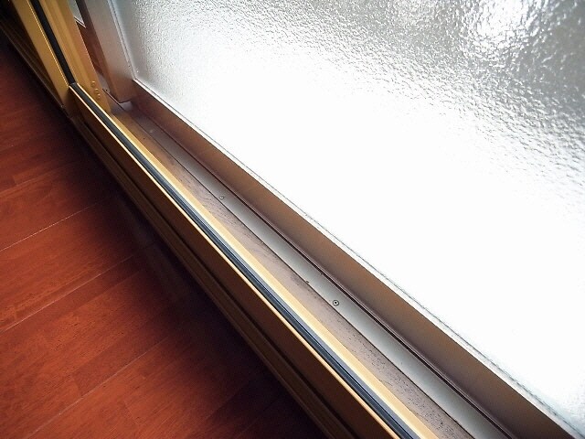 物件内観写真9　(北側洋室２重窓)