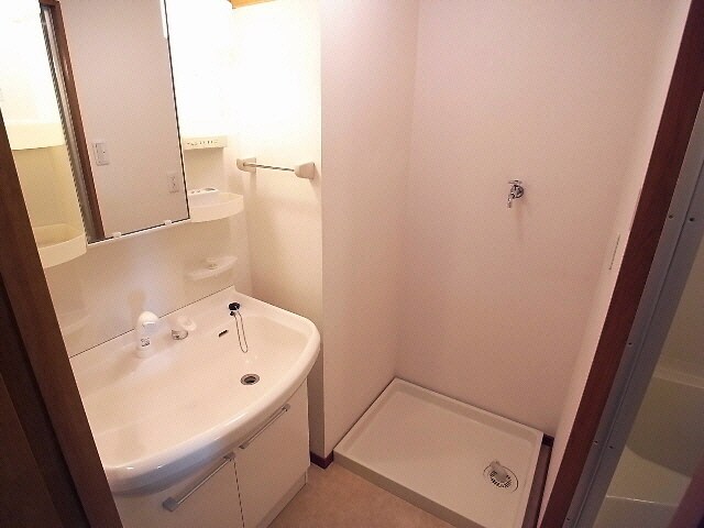 物件内観写真12　(洗面所)