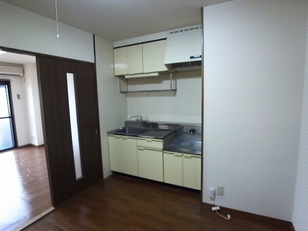 キッチン(※別部屋参考写真)