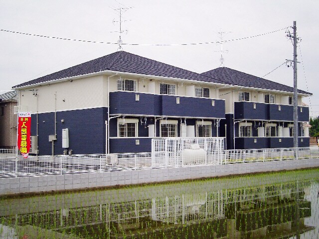 物件外観写真1　(南側より)