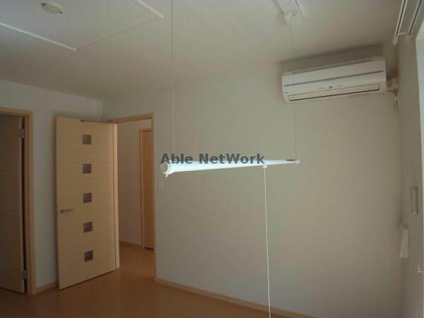 空調設備(※同型参照)