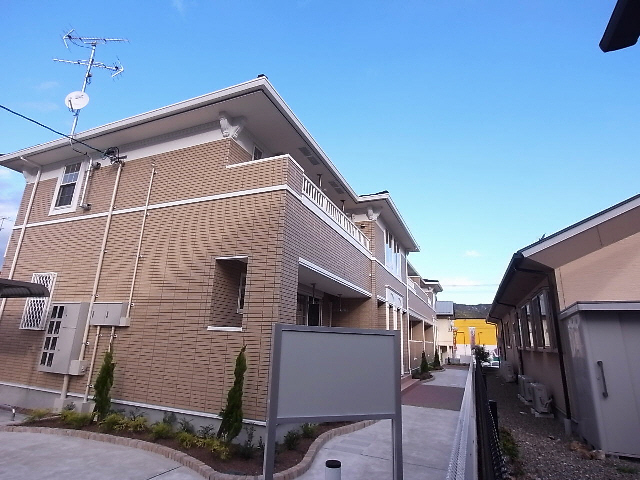 メゾングラース