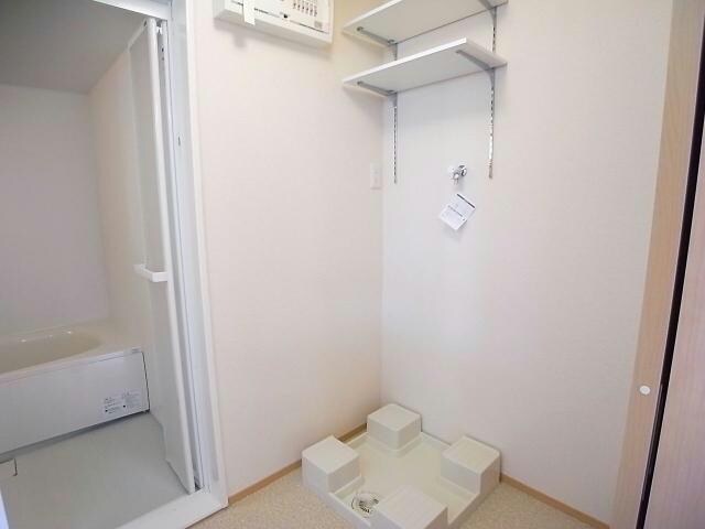 物件内観写真19　(室内洗濯機置場)