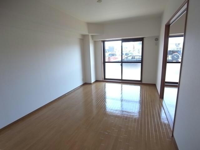 物件内観写真11　(LDK+洋室)