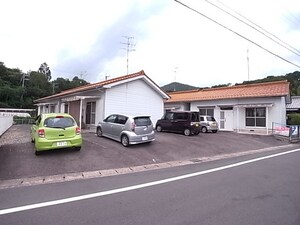 左高貸家外観写真