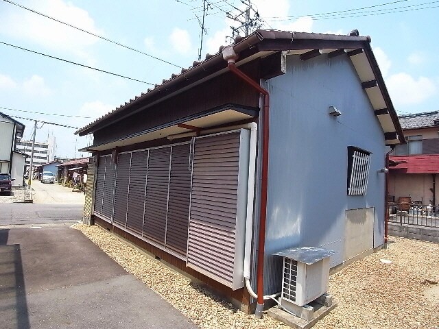 希望町貸家の物件外観写真