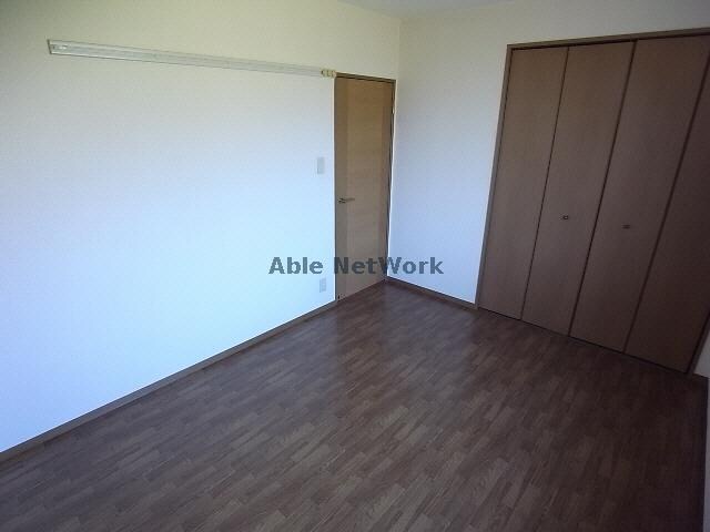 物件内観写真14　(洋室)