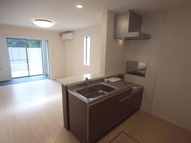 物件内観写真10　(※反転参考写真)