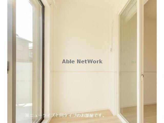 物件内観写真8　(サンルーム)