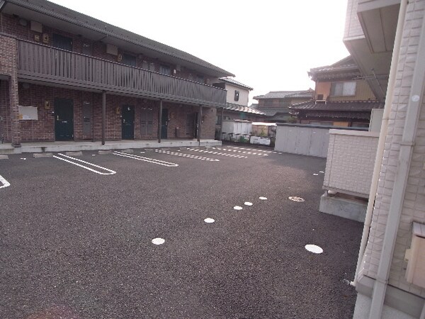 駐車場(駐車場)