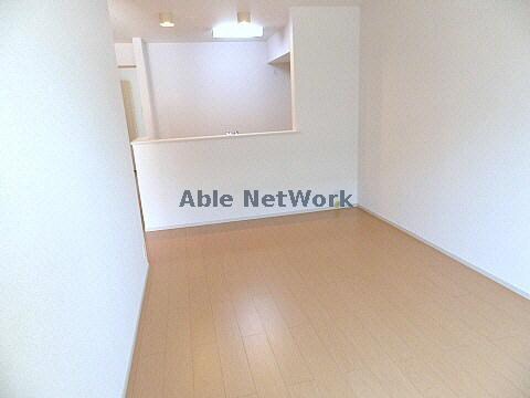 物件内観写真6　(リビングダイニング)