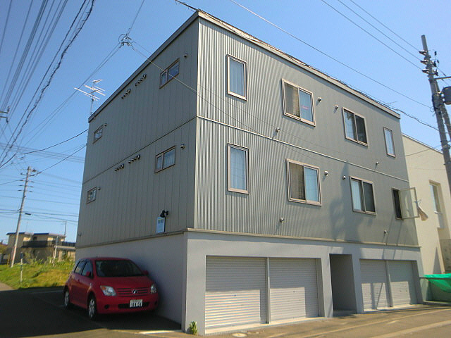 SUGAR HOUSE