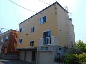ヴィクトワール平岡外観写真