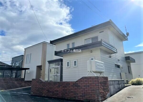 稲穂町東2丁目　戸建て
