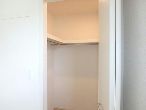 収納(同型モデル)